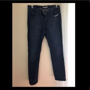 Levi’s Mid Rise Skinny 16